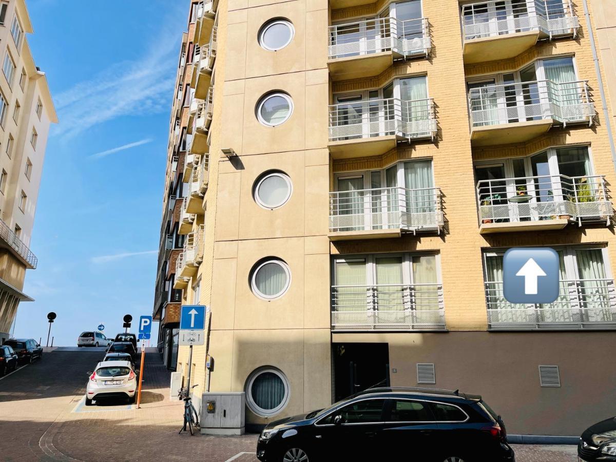 Be At Sea In All-in Luxury , Outdoor Pool, Side Seaview