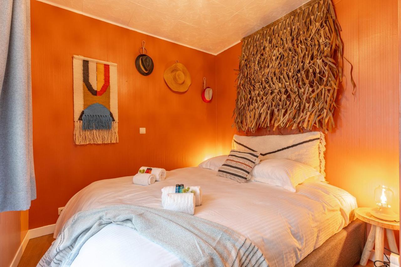 Be At Sea In All-in Luxury , Outdoor Pool, Side Seaview Apartment
